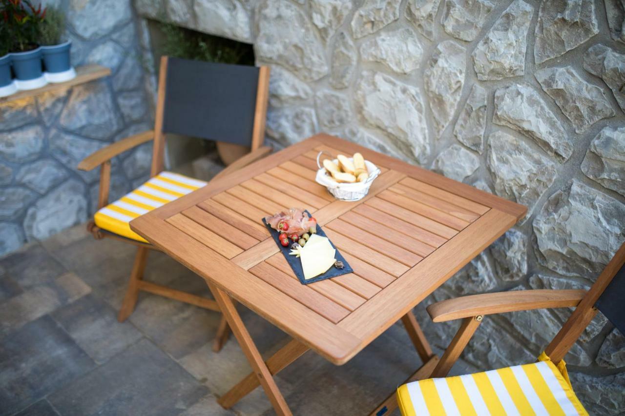 Studio Apartment Lucija Krk Town Extérieur photo