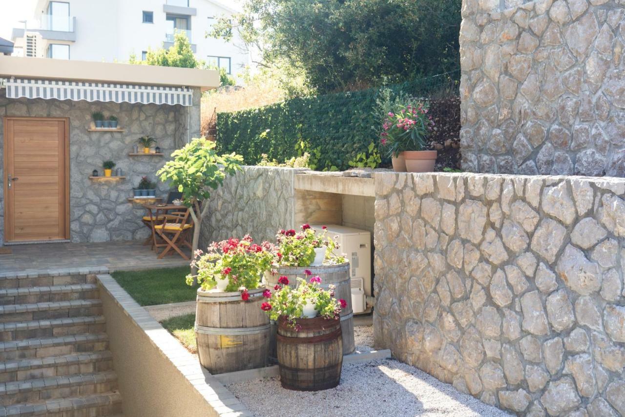 Studio Apartment Lucija Krk Town Extérieur photo